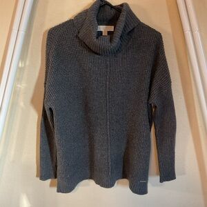 MICHAEL Michael Kors Size Medium Grey Turtleneck Knit Sweater